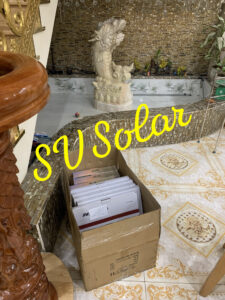 Bàn giao đèn ốp trần 200W NLMT cho khách