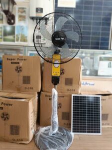 quat-nlmt-chan-dung-20w