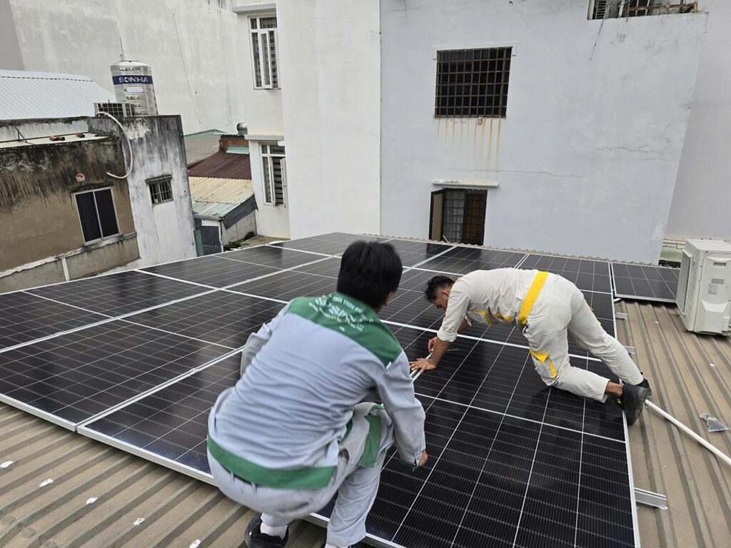 Hoàn thành hệ thống 16Kwp có pin lưu trữ ở Thủ Đức