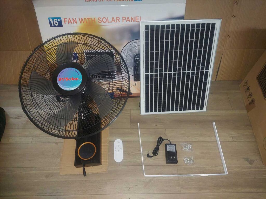 Quạt năng lượng mặt trời 25W treo tường