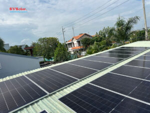 SVSolar lắp điện mặt trời bám tải cho dãy nhà trọ Bến Tre