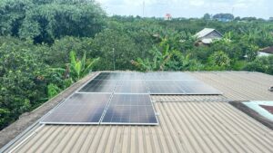 Lắp điện mặt trời áp mái giảm 2,2 triệu tiền điện cho gia đình anh Đầy ở Bình Dương