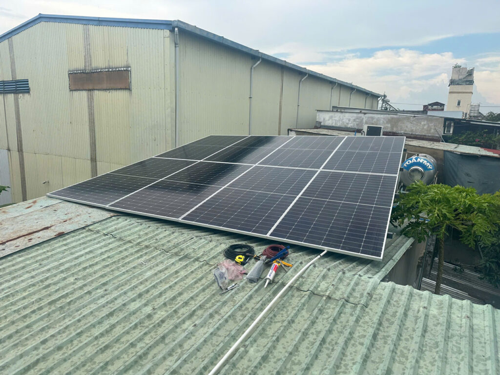 SVSolar lắp điện mặt trời ở Bình Dương cho nhà chị Lâm – Hoàn thành chỉ trong 1 ngày