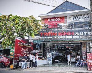 SVSolar lắp điện mặt trời cho trung tâm phụ kiện ô tô Trần Bình Auto