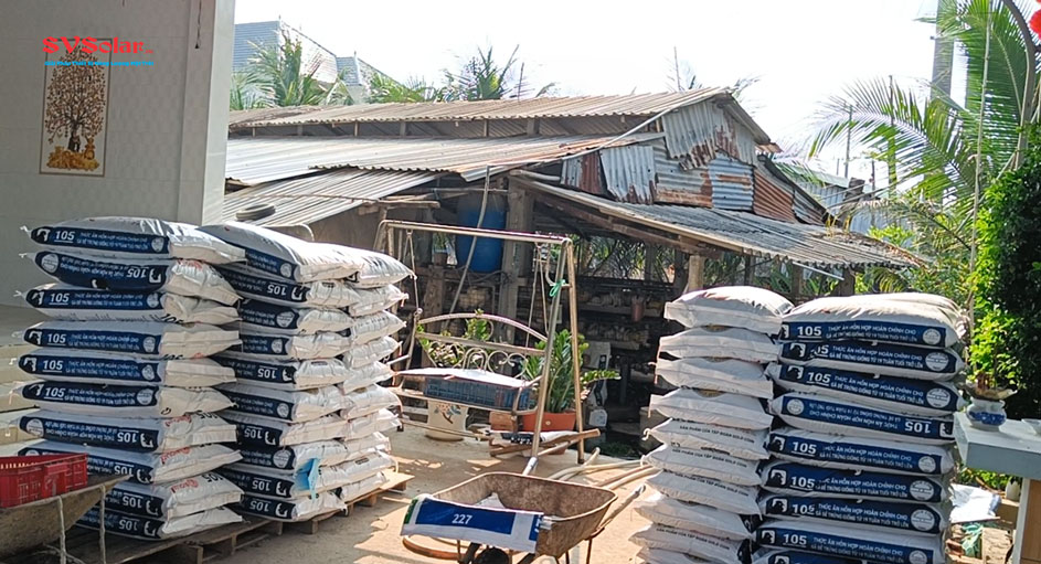 hệ thống điện mặt trời 14Kw cho nhà anh Trí có trại gà chăn nuôi sản xuất