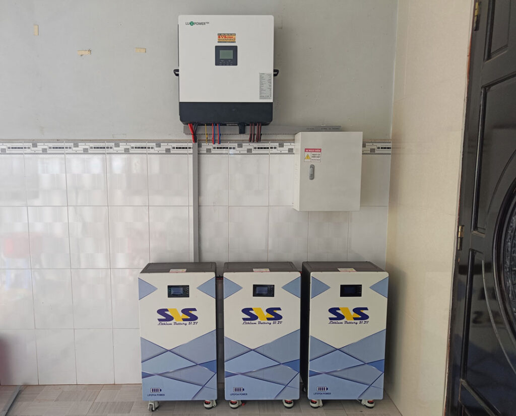 hệ thống điện mặt trời 14Kw cho nhà anh Trí có trại gà chăn nuôi sản xuất